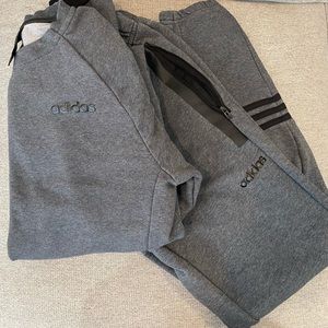 🔥 Adidas Gray Crewneck 2 Piece Sweatsuit Womens